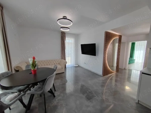 Vând apartament ultramodern cu 3 camere + grădină și terasă - imagine 3