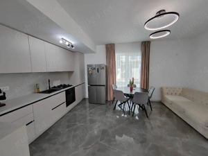 Vând apartament ultramodern cu 3 camere + grădină și terasă - imagine 5