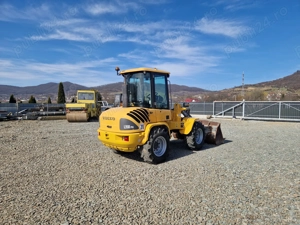 Încărcător frontal Volvo L 35 B - imagine 3