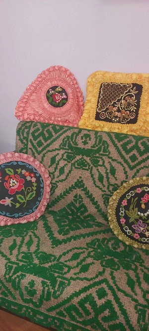 Vand perne  decorative vechi