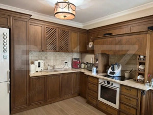 Proprietate Excepțională – Eleganță, Mobilier Unicat, Materiale Premium - imagine 6