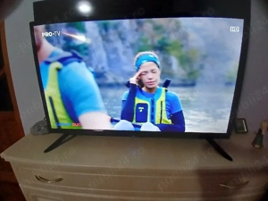 Vând televizor led NEI