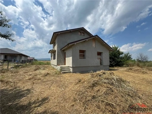 Casa P+1 la rosu (caramida) de vanzare in Golesti - imagine 5