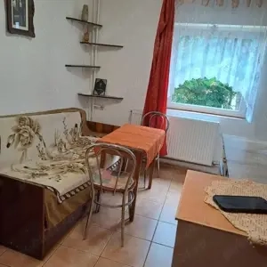 Steaua, COMISION 0, 2 camere, decomandat, etaj 3, centrala, AC,cu potential - imagine 6