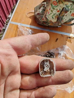 semi reglabile 7 lei bucata 