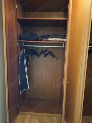 Dulap lemn masiv galben 