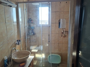 de vanzare apartement cu 3 camere - imagine 2