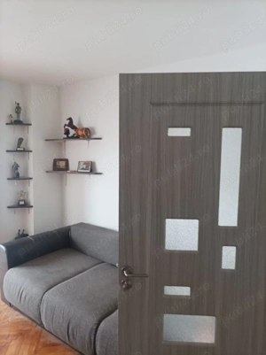 Steaua, COMISION 0, 2 camere, decomandat, etaj 3, centrala, AC,cu potential - imagine 7