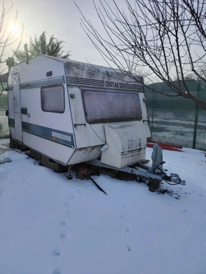 Rulota chateau funcțională carcasa aluminiu+ PVC în stare bună, neînmatriculată, urgent