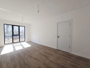 Apartament cu potențial pentru spațiu comercial sau birou - imagine 8