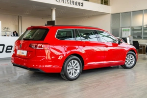 Volkswagen Passat Variant Business 2.0 TDI Dsg BlueMotion - imagine 11