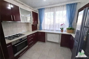 Vila tip duplex de inchiriat  Corbeanca Park  liniste, natura si confort - imagine 7