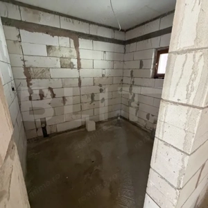 Casa si teren in Ocnita  - imagine 4