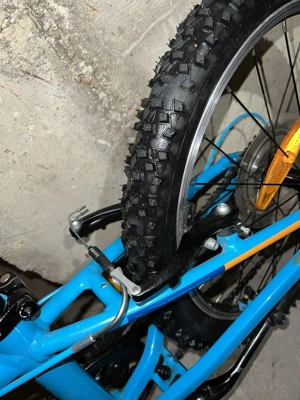 Ofertă de Paște, BICICLETA pentru COPII, ca nouă,CUBE ACID 200,la numai 1550 RON                  