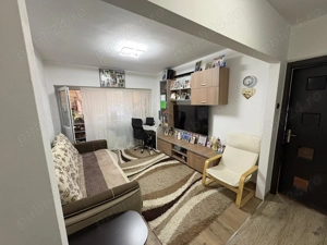 Vand apartament 3 camere decomandat et1 - imagine 3