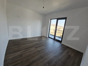 Vila de lux cu 4 camere in Tomesti  - imagine 15