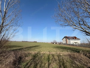 Teren intravilan de vânzare – Târgșor, zona Zalhana