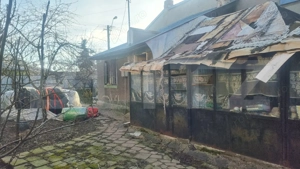 Teren+casa demolabila+anexa noua la rosu