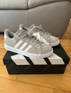 Adidas pentru bărbați, mărimea 42