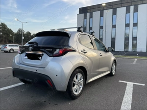 Toyota Yaris 2022 - primul proprietar - imagine 2