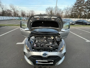 Toyota Yaris 2022 - primul proprietar - imagine 3