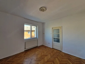 Apartament 1 cameră, 34 mp, zonă Ultracentrală - imagine 2