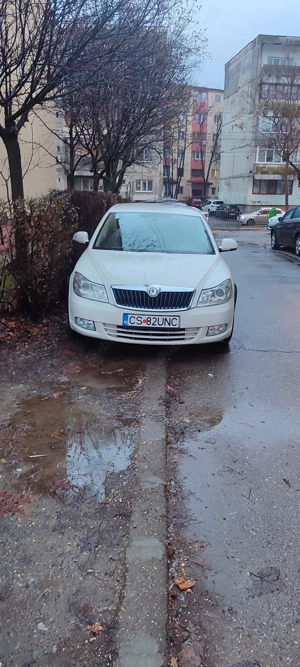 Vând Skoda Octavia II 1,9 TDI  105 Cp an fab 2010 - imagine 7