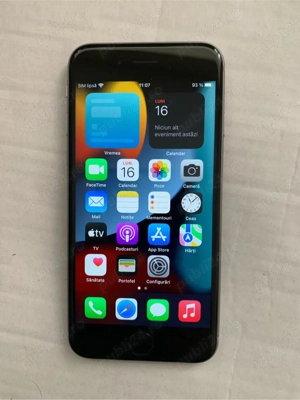 Telefon Apple iPhone 6S Gri 64gb memorie,baterie buna 82 % liber.Estetic arata nou vine cu incarcato