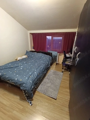 Vând ap 3 cam la mansarda suprafață de 70 mp etaj 5 