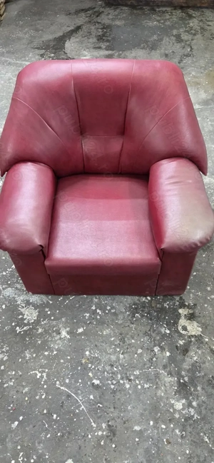 Fotoliu Casă imitatie Piele pret 200 Lei