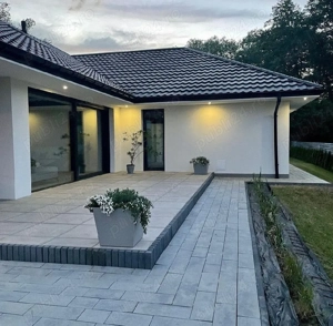 case pe structură metalică 