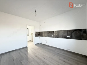 Casa individuala cu 4 camere, situata la drum asfaltat in Sacalaz - imagine 13
