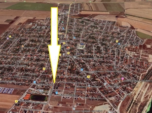 TEREN ÎNTRE CASE CU UTILITATI  Intravilan 801 mp - Stradă asfaltată