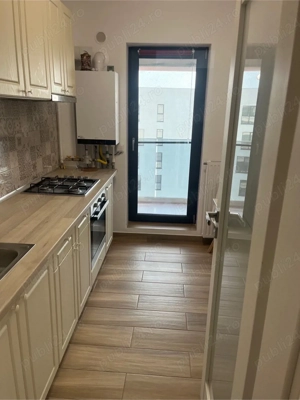 Inchiriez garsoniera Exigent faza 4 cu loc de Parcare