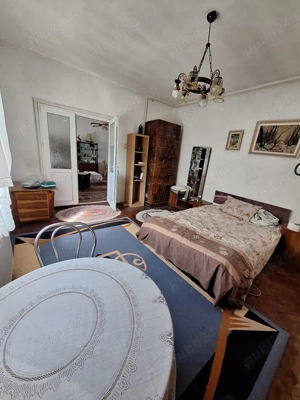 Apartament 2 camere vanzare- strada Garii ( zona restaurantului Ca Jou) - imagine 6