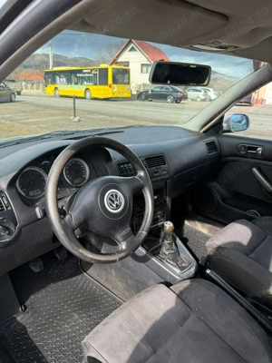 Volkswagen Bora Break 1.6i - imagine 5