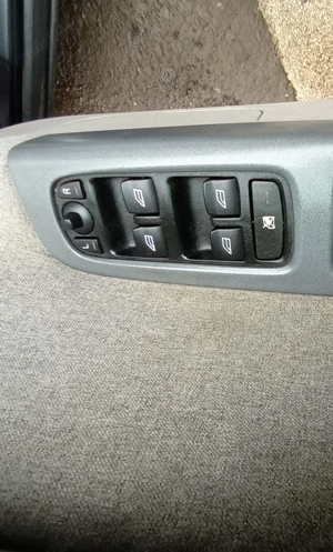 Volvo v50,136cp.an fabricație 2007 - imagine 5