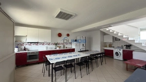 Vilă de închiriat în Tărtășești – spațiu generos pentru firmă, birouri , cazare - imagine 6