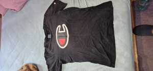 Vând tricou copii Champion.