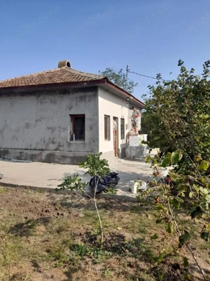 izolați casa bătrânească  - imagine 2