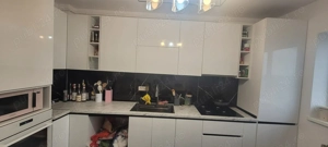  Apartament de 3 camere zona TRACTORUL,complex Vivamus, - imagine 2