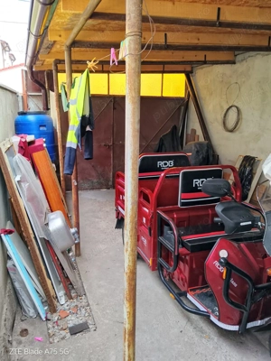 Casa pe colt de vanzare - zona Coiciu -Strajerului Trandafirului