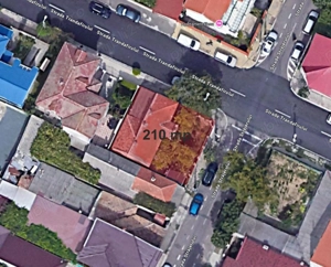 Casa pe colt de vanzare - zona Coiciu -Strajerului Trandafirului