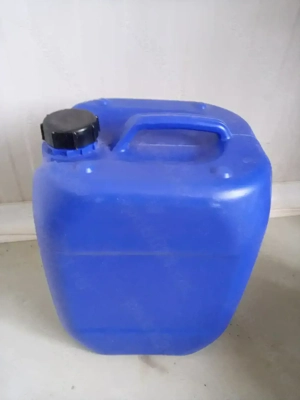 Vand bidoane de 20 L