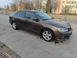 Volkswagen Jetta 1.2 TSI Bluemotion - imagine 3