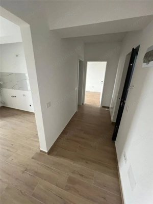 Apartament 2 camere decomandate in spate la Kauffland Pacurari - imagine 3