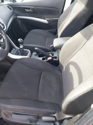 Vând Suzuki SX4 S Cross - imagine 4