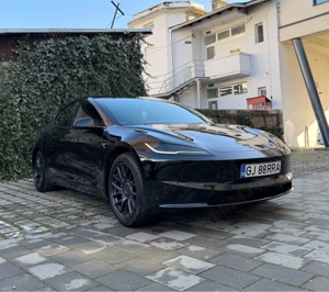 Tesla Model 3 Higland 2024 60 kwh - imagine 2