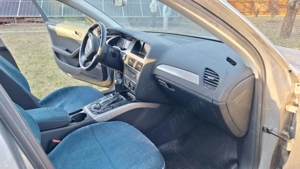 Audi A4  2,4 L  - imagine 2