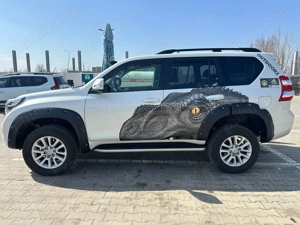 Vand Toyota LC150 diesel automata , fara accident in istoric, stare tehnica impecabila,accept test. - imagine 2